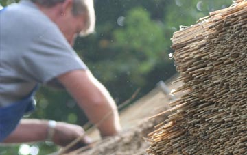 professional Earnshaw Bridge thatchers